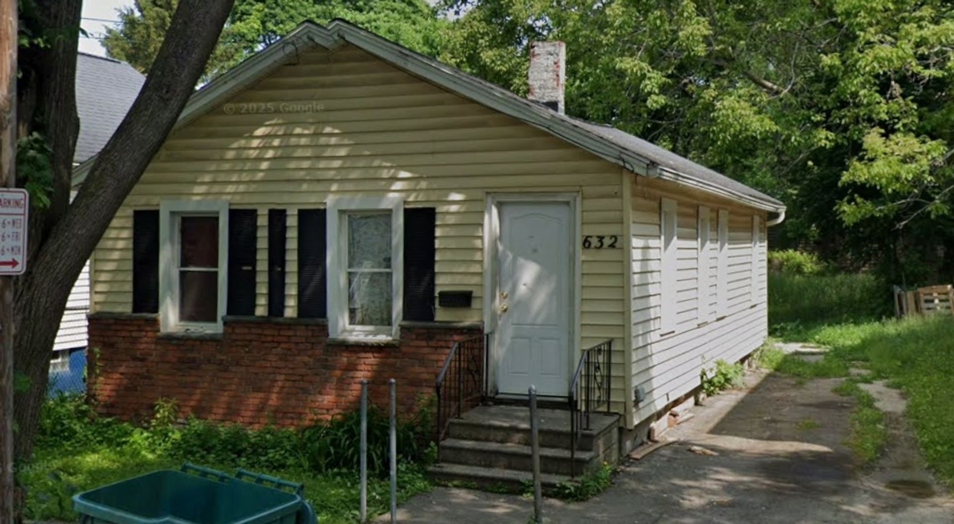 Rochester House: 632 Smith Street