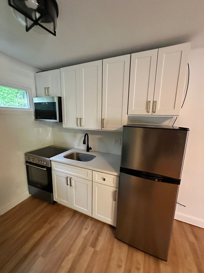 Acra Apartment: 586 County Route 23