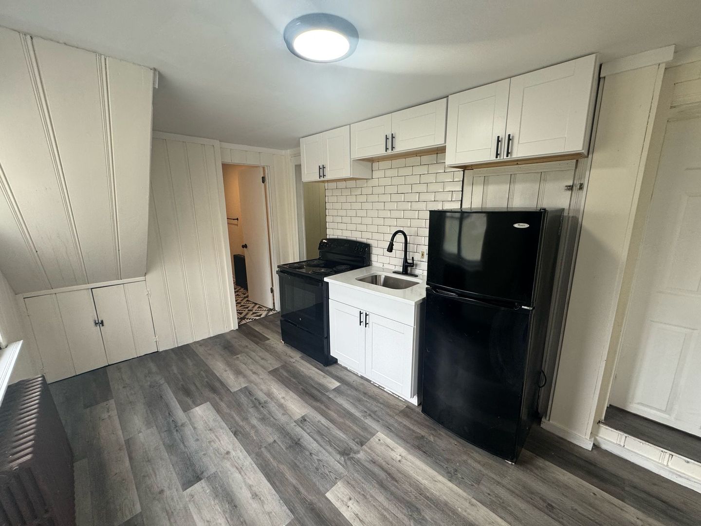 Millbrook Apartment: 15 Johnson Lane