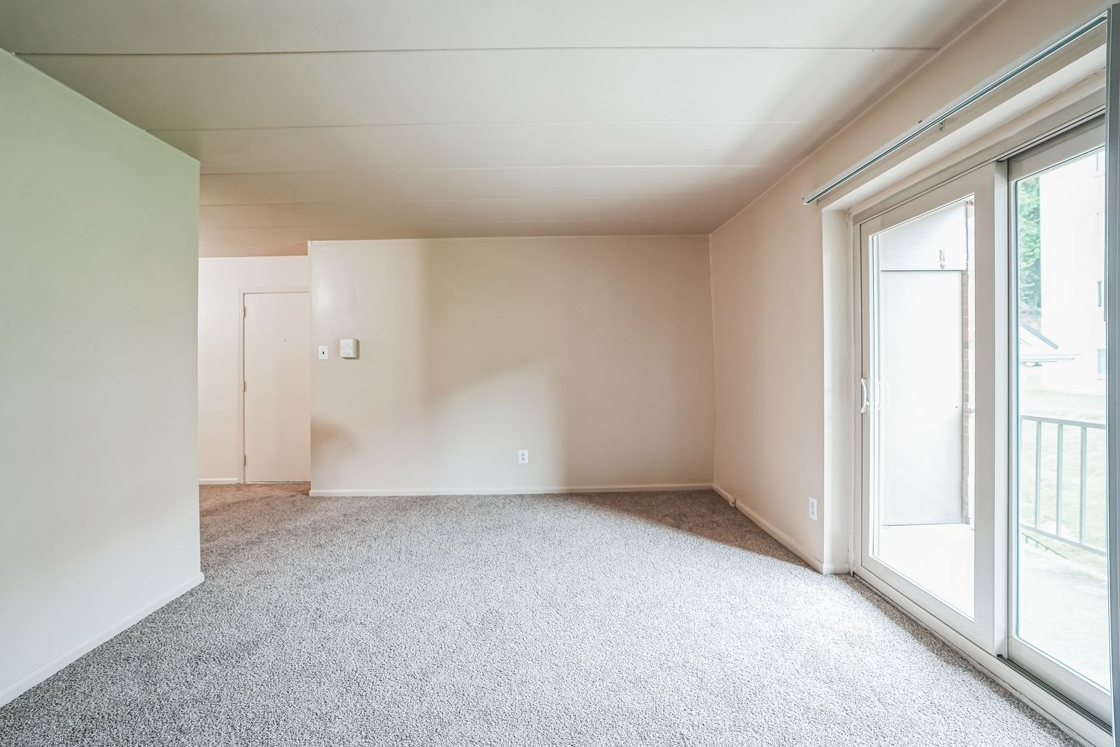 Media Apartment: 275 Glen Riddle Road