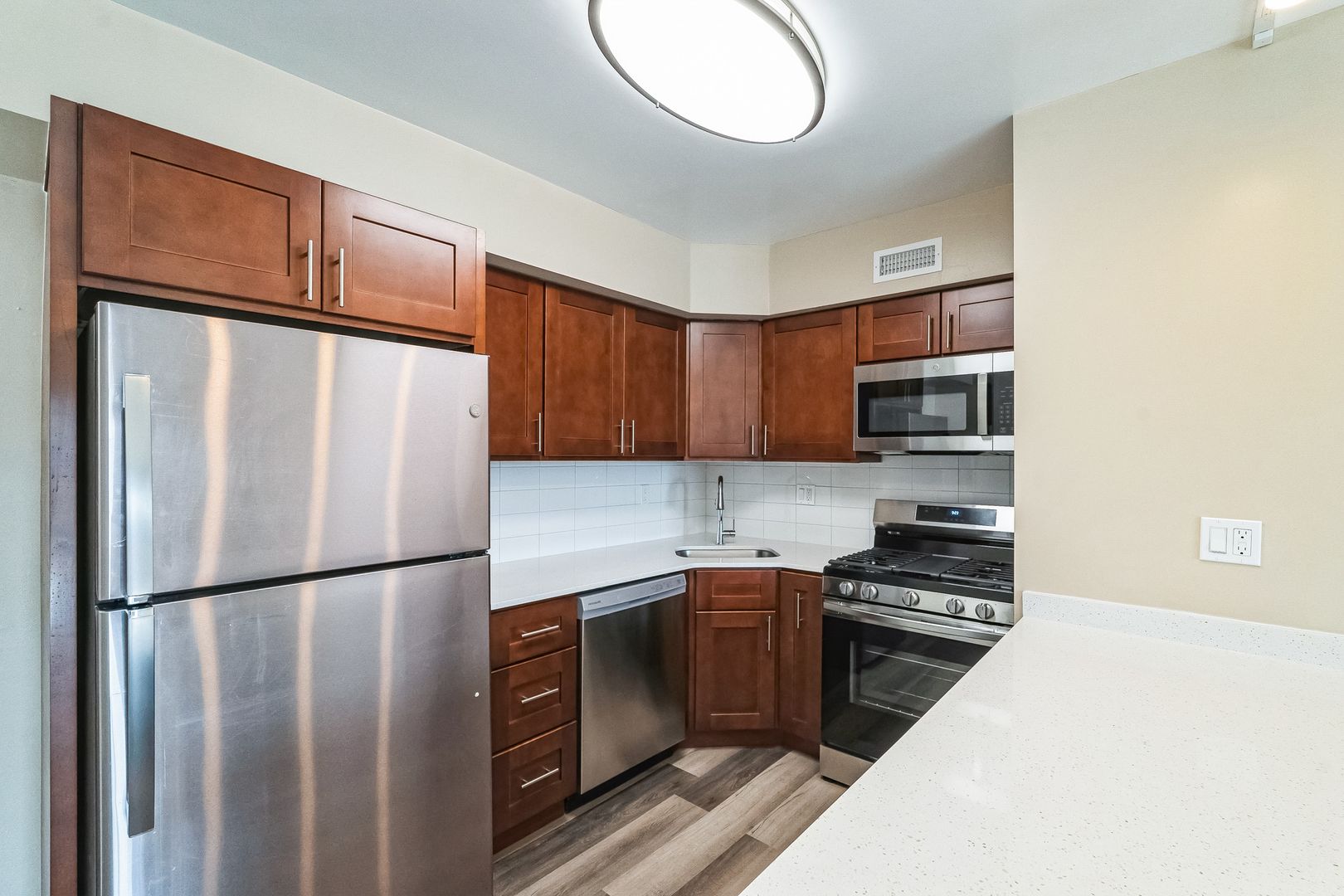 Media Apartment: 275 Glen Riddle Road