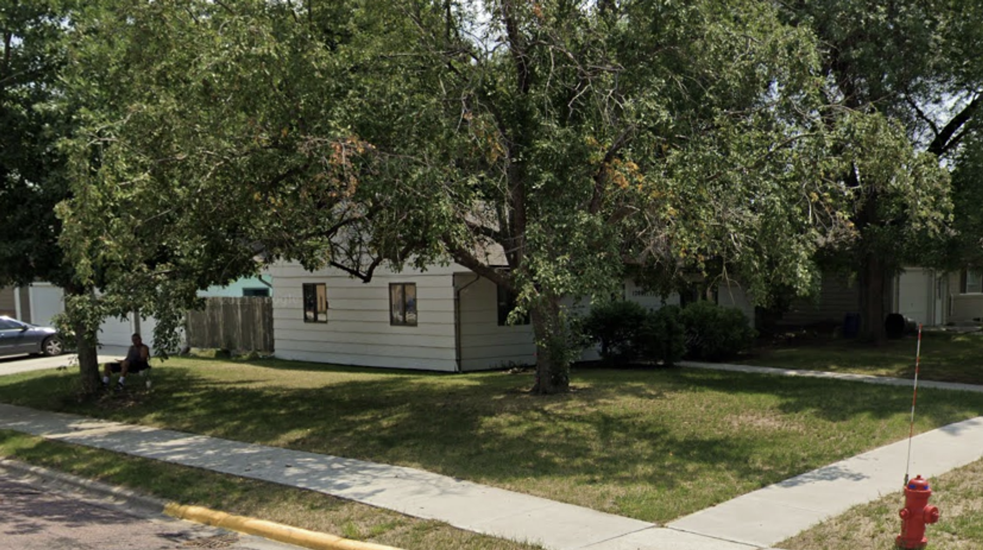 Mitchell House: 1200 S Minnesota