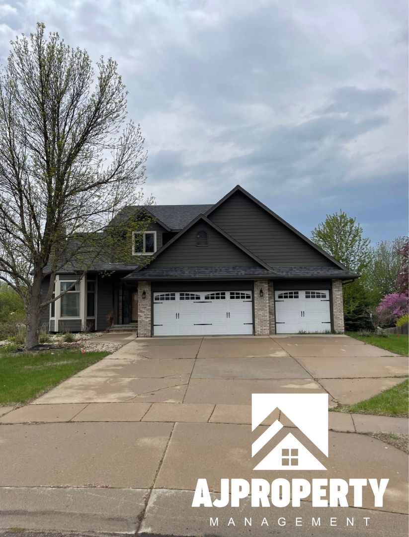 Sioux Falls House: 3105 South Dawley Circle1