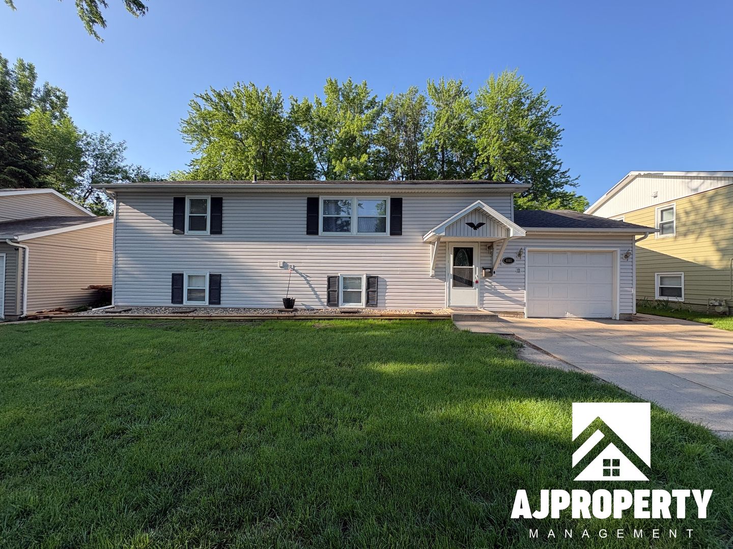 Sioux Falls House: 4001 E 20th St