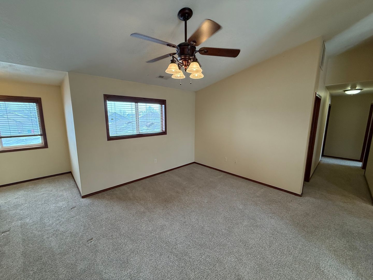 Tea Apartment: 1040 N Main St