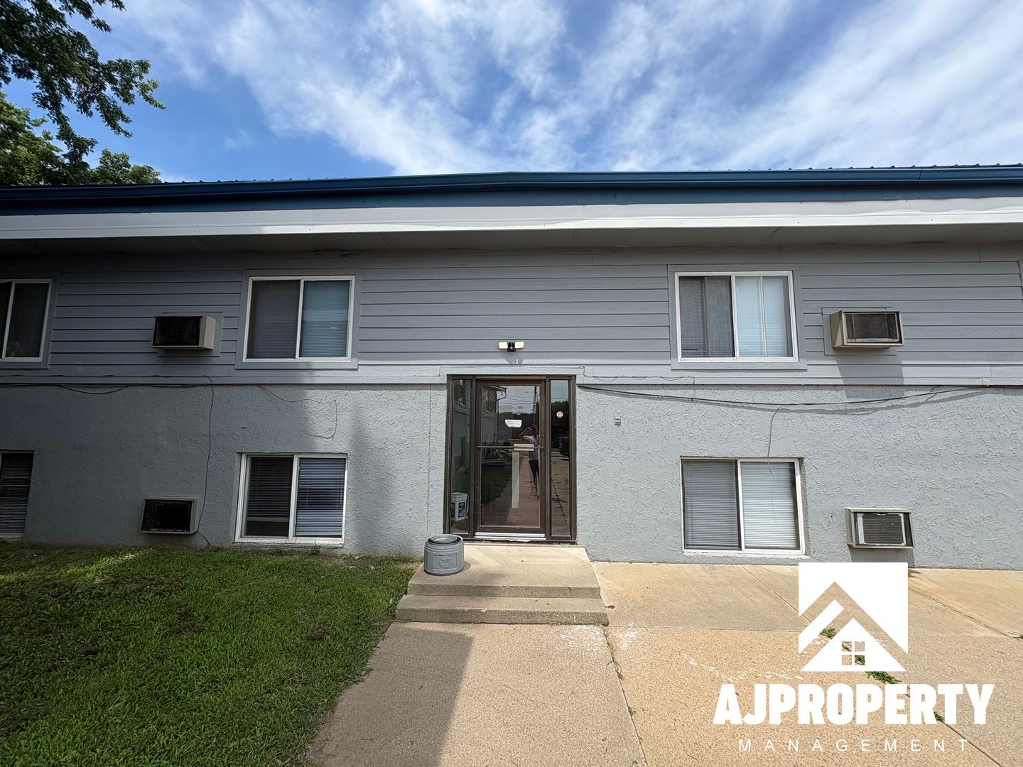 Sioux Falls Apartment: 112 w 43rd st