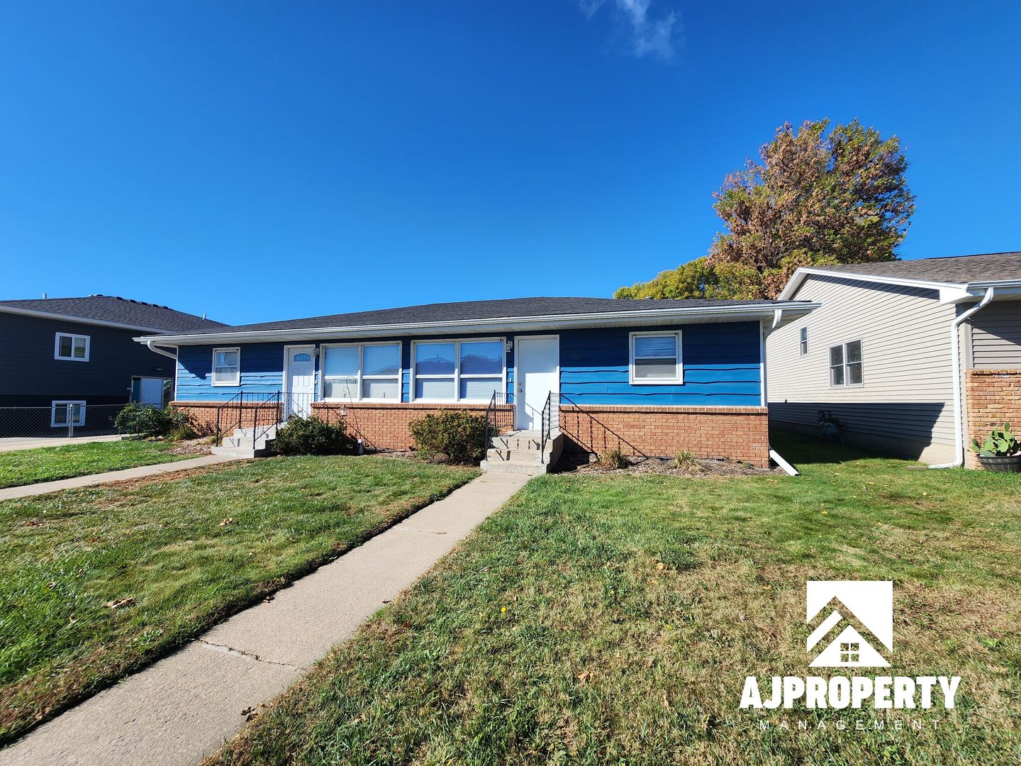 Sioux Falls House: 3305 S. Elmwood Ave.