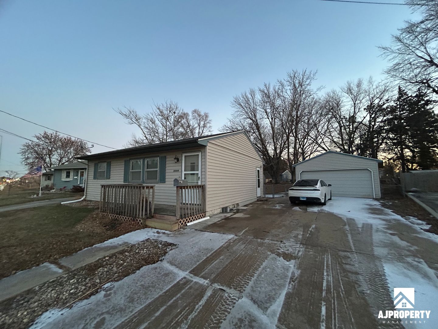Sioux Falls House: 2409 E 6th St.