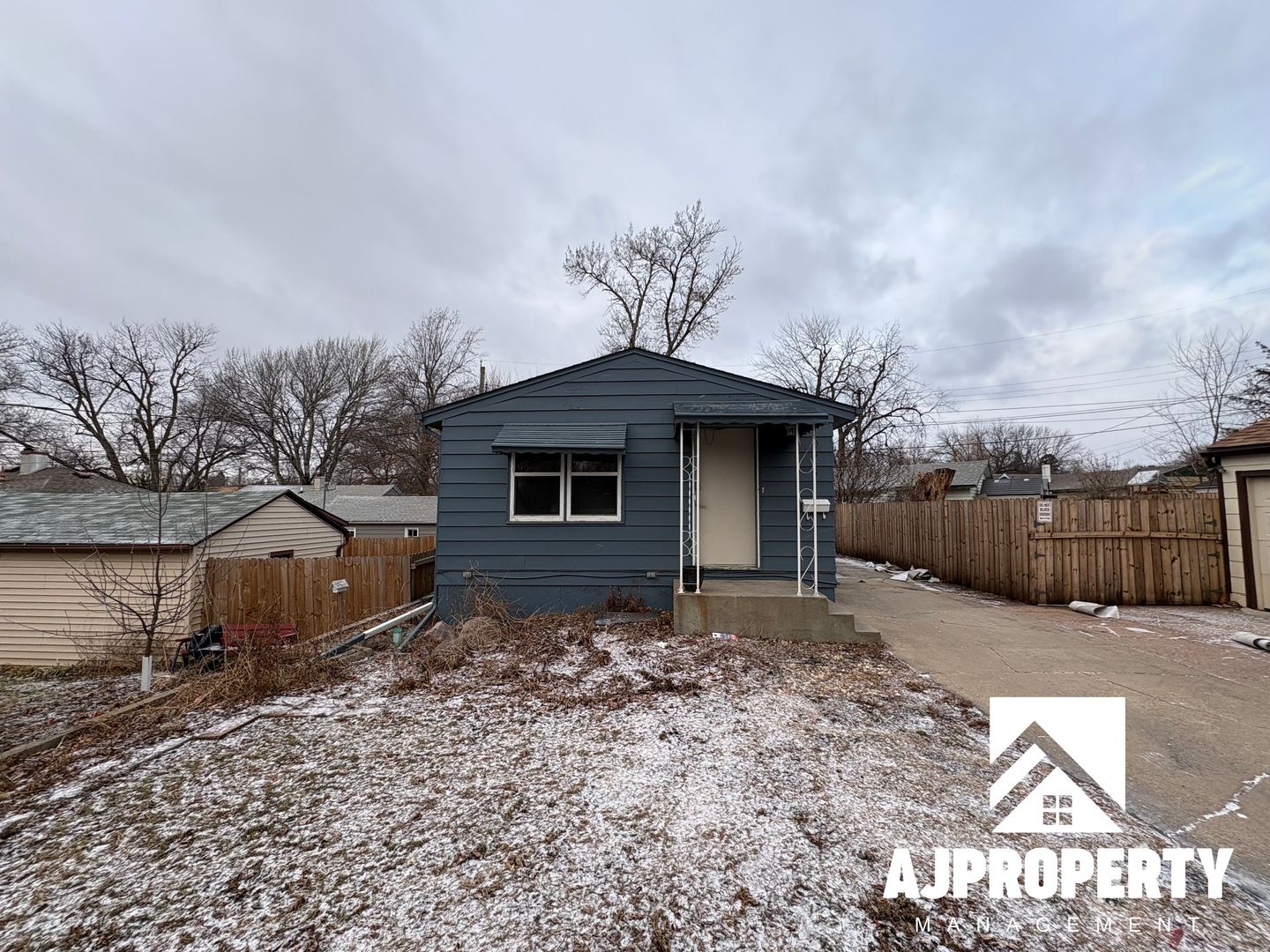 Sioux Falls House: 1925 S Lake Avenue