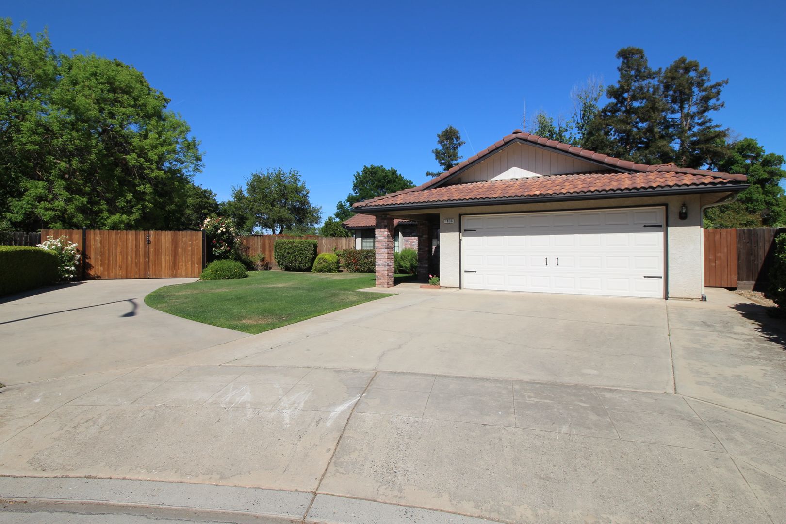 Fresno House: 1836 E Solar