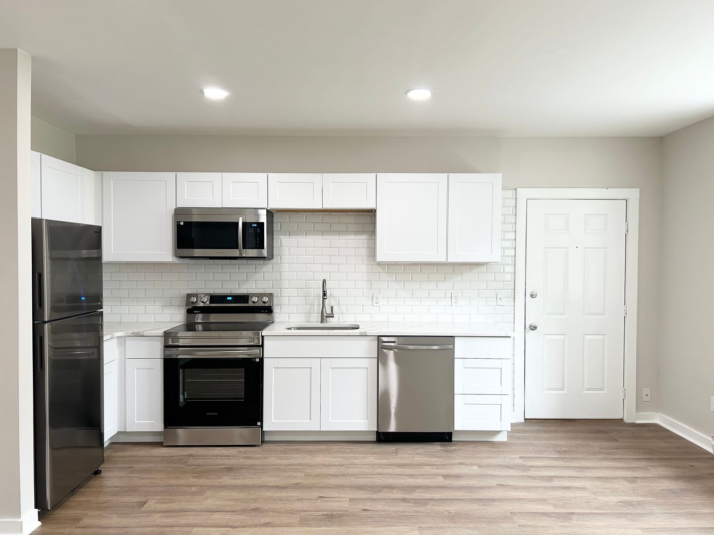 Esopus Apartment: 30 Black Creek Rd