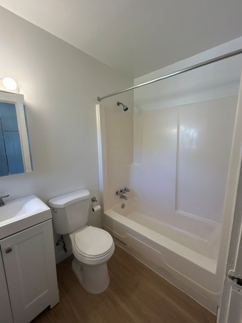 Esopus Apartment: 30 Black Creek Rd