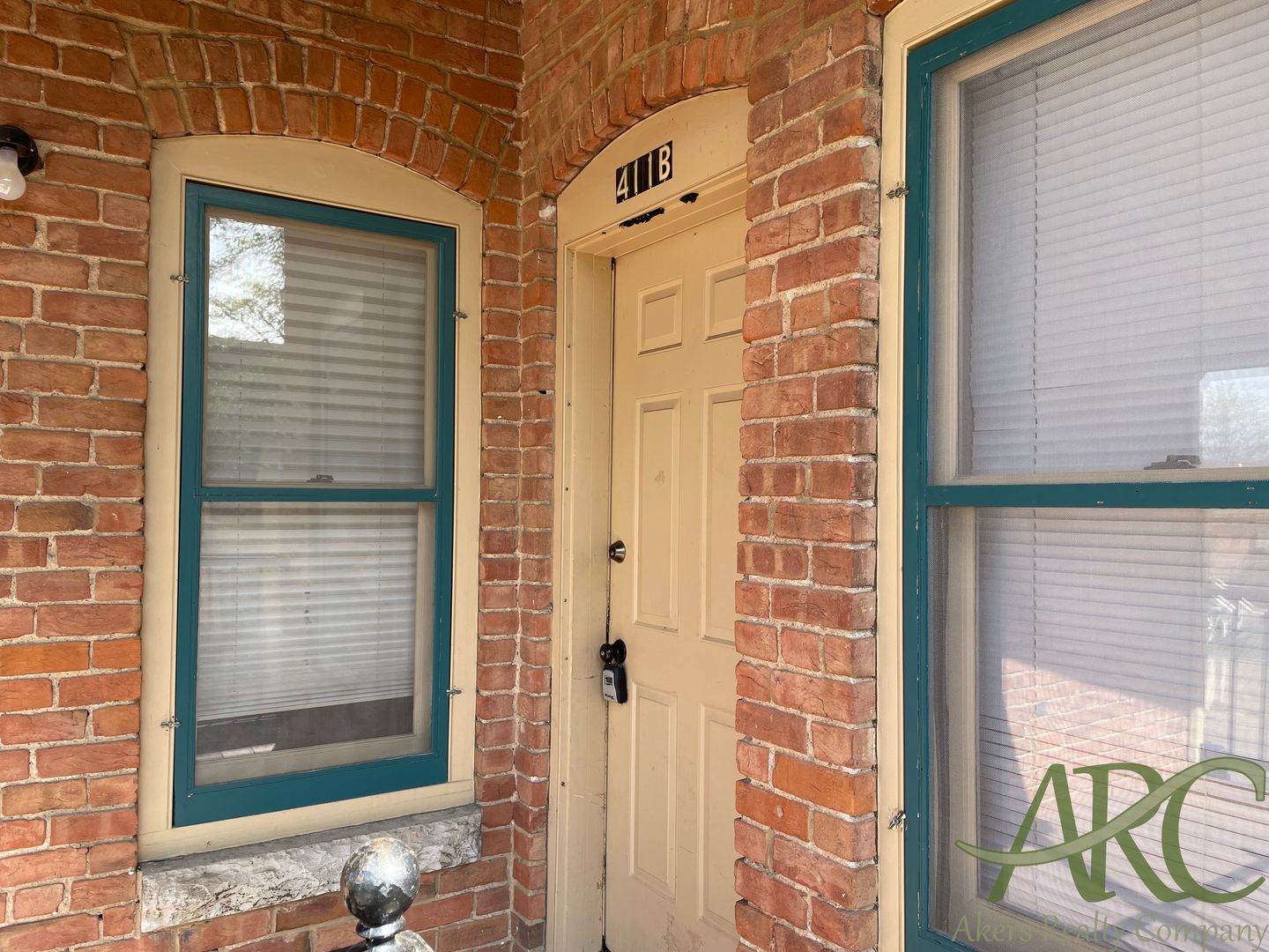 Pueblo Apartment: 401 - 411 W 11th St