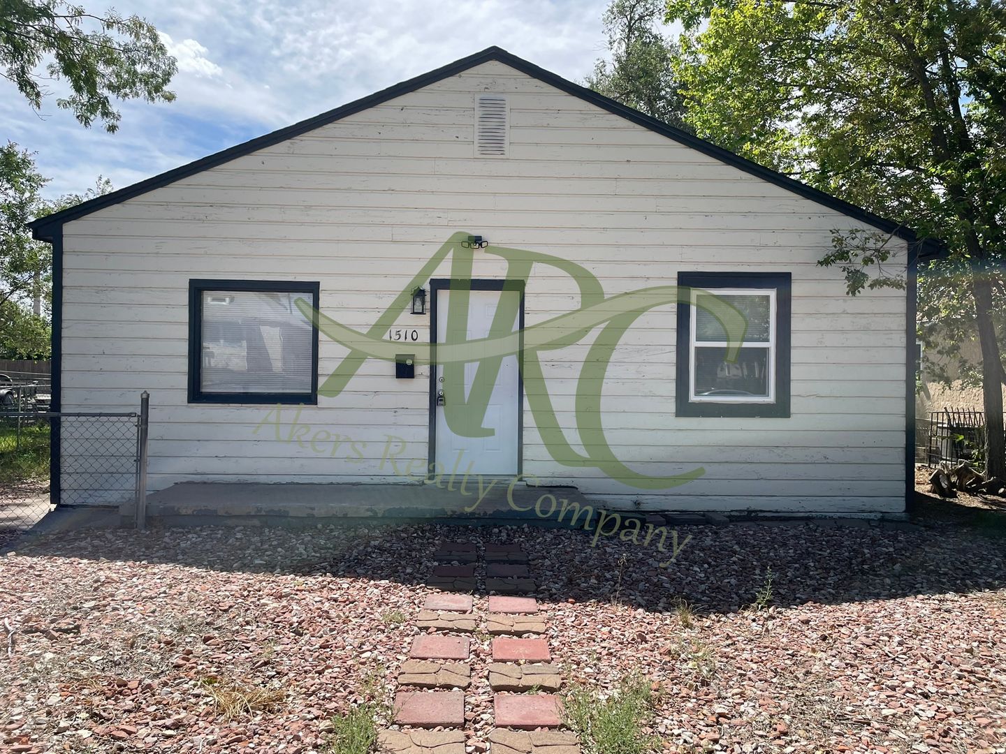 Pueblo House: 1510 W 17th St