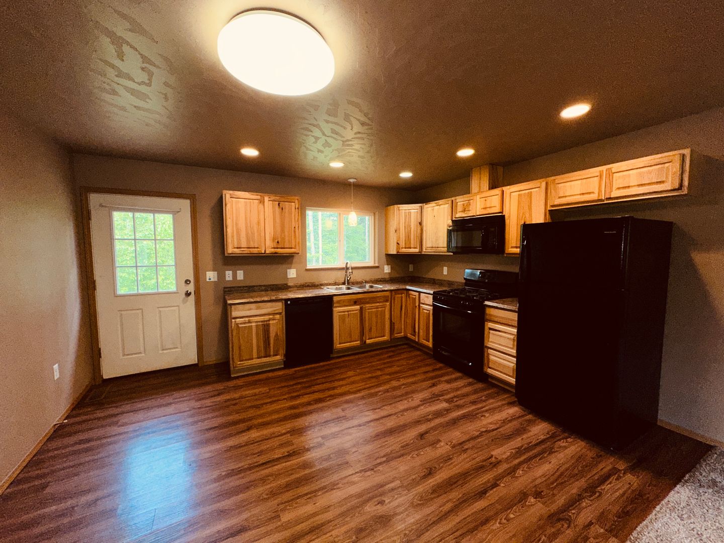 Wasilla Apartment: 6385 W Hollywood Road