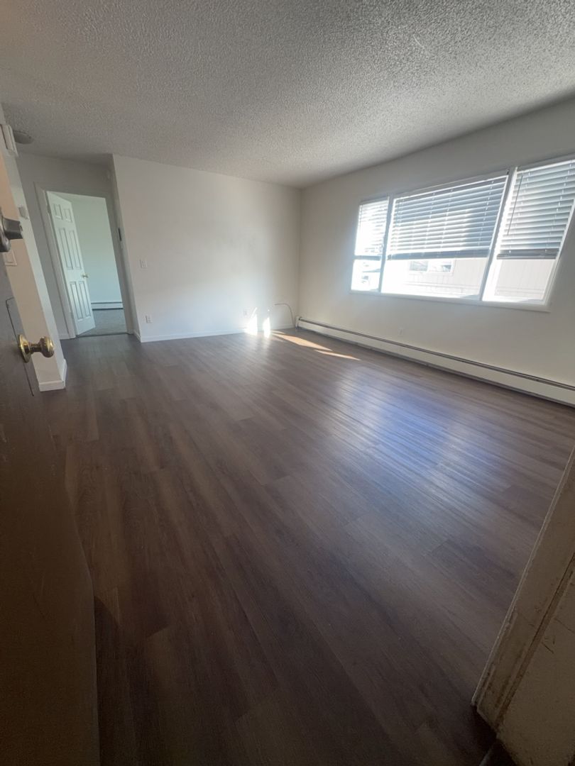 Anchorage Apartment: 3727 Richmond Ave