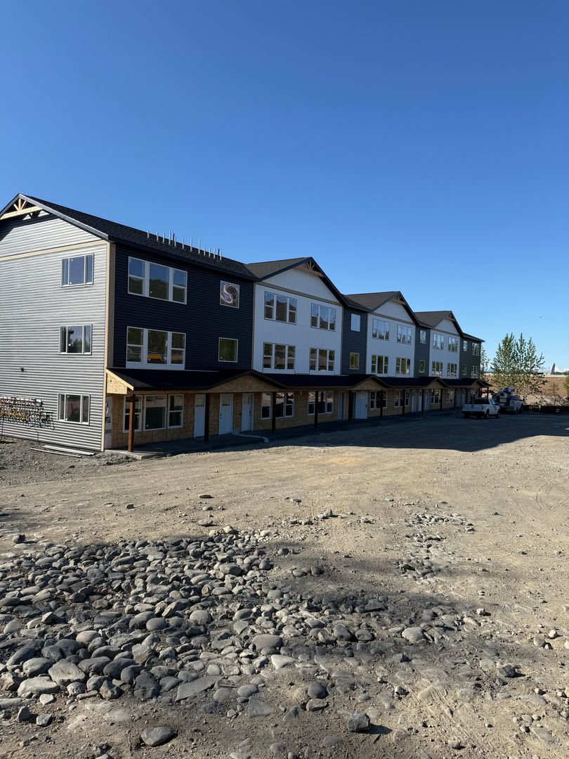 Eagle River Apartment: 16875 Hanson Drive