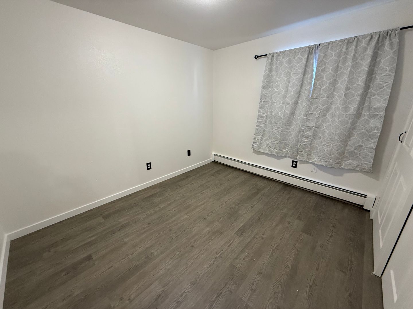 Anchorage Apartment: 709 N Park St