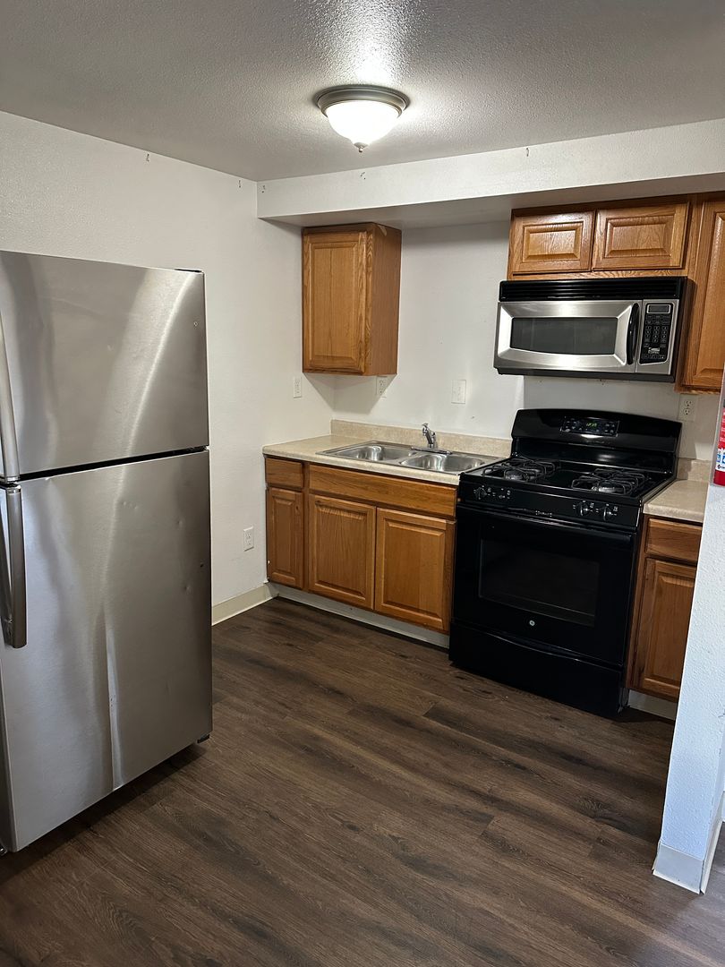 1 Bedroom/1 Bath All Utilities Included