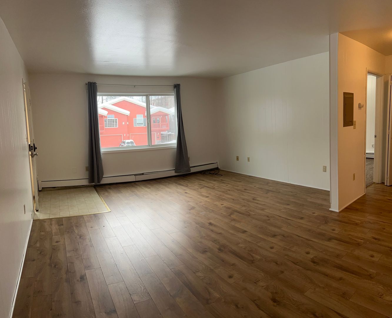 Anchorage Apartment: 537 E 24th