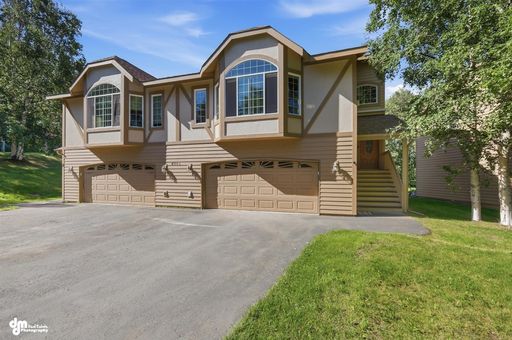 Centrally located Wasilla townhome! – photo 1