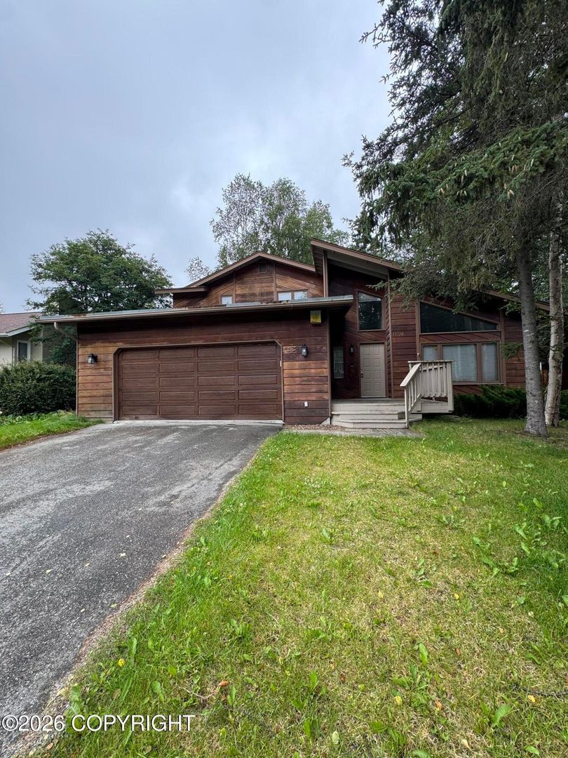 Anchorage House: 13710 Vern Drive