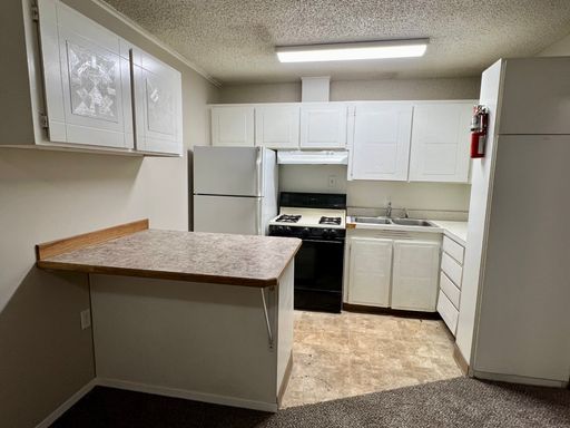 1 bedroom with utilities included – photo 1