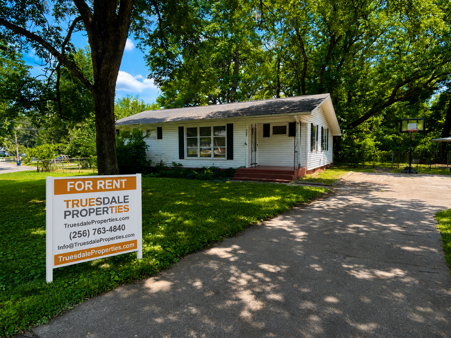 Huntsville House: 4107 Arlington Circle