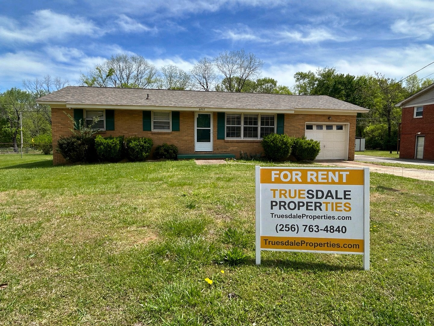 Huntsville House: 6022 Belgrade Drive NW