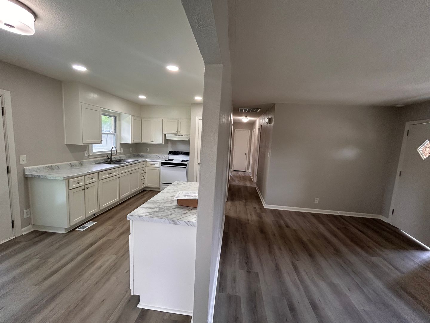 4402 Kiger St. SW 9 of 10