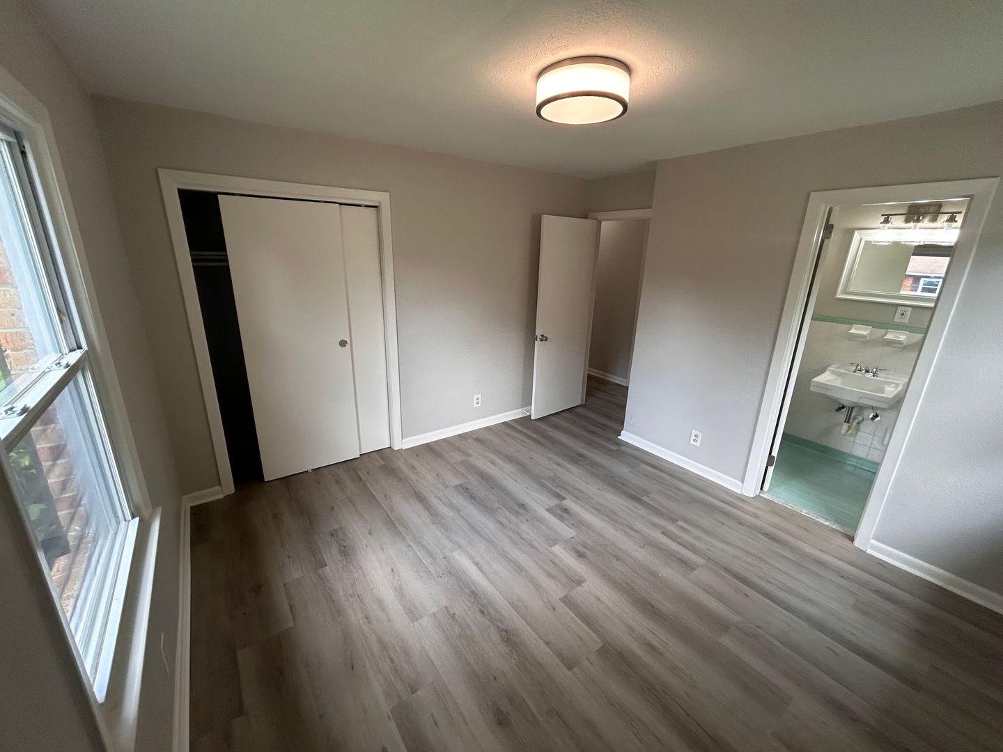4402 Kiger St. SW 6 of 10