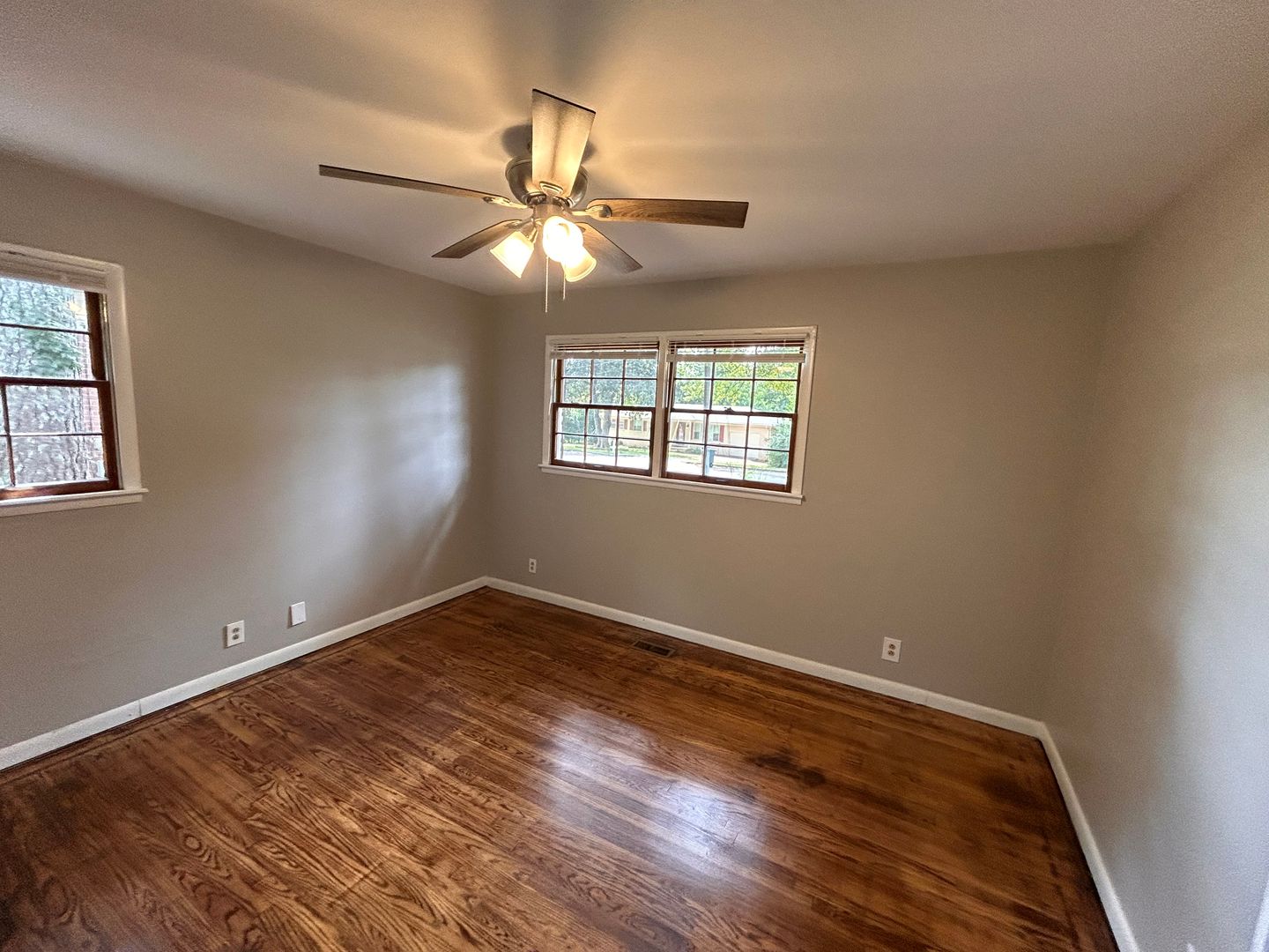 2207 Laverne Drive NW 2 of 11