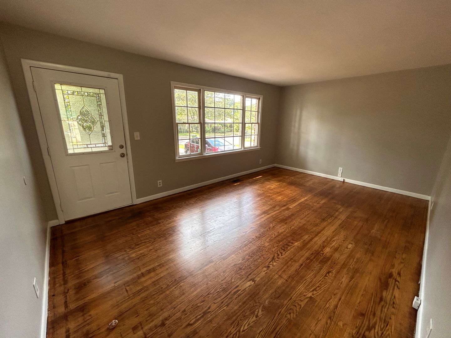 2207 Laverne Drive NW 6 of 11