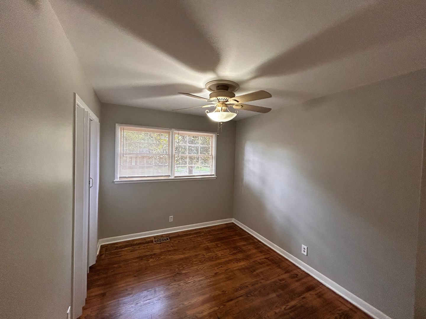 2207 Laverne Drive NW 5 of 11