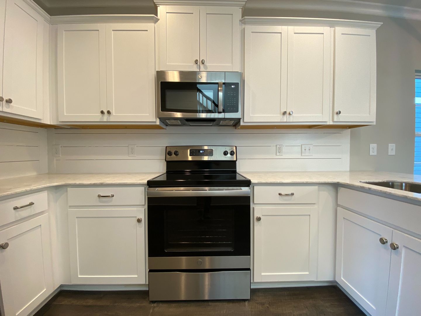 184 Creek Run Way, Calera, AL 35040