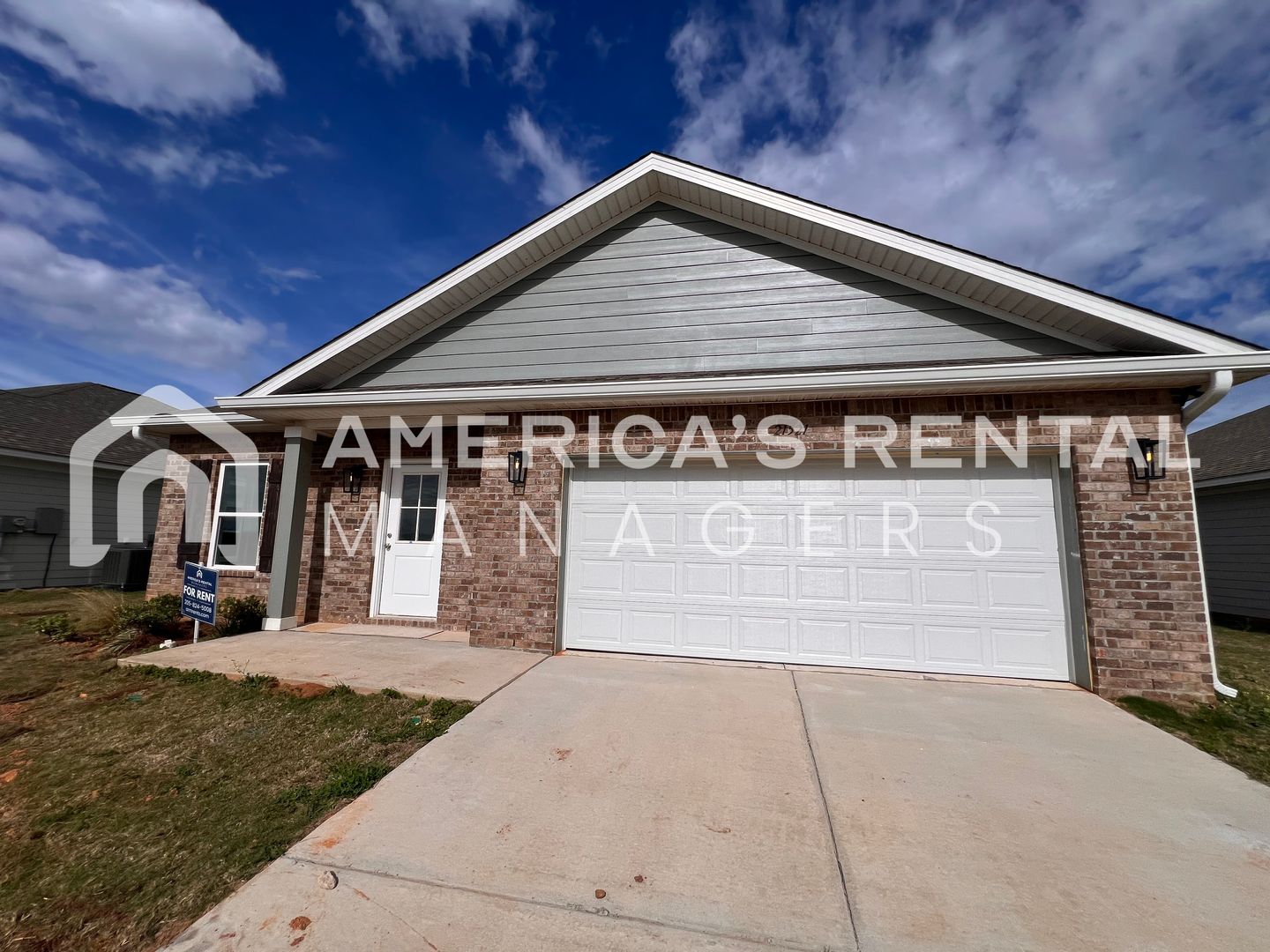 Robertsdale House: 21521 Tawny Loop