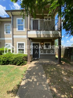 MOVE IN SPECIAL!!! - Townhome For Rent in Tuscaloosa!! - Sign a lease by 9/15 to receive 1 FREE MONTH'S RENT!!! – photo 1
