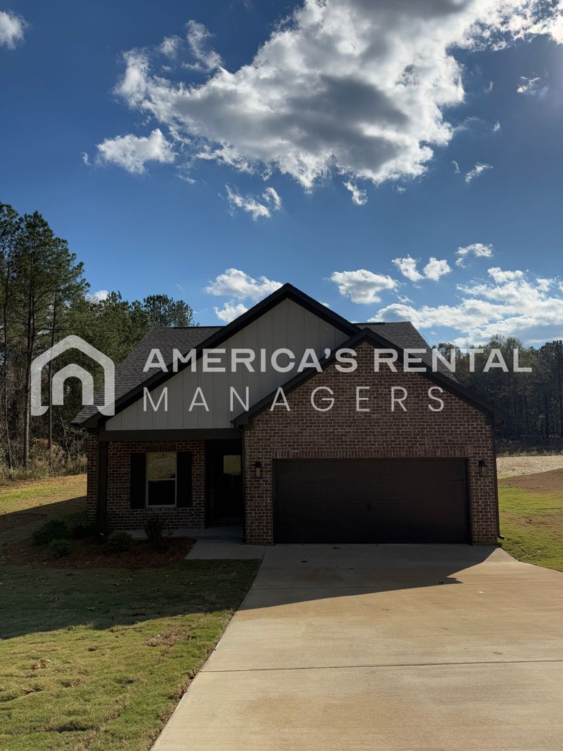 Riverside House: 1471 McKesie Street