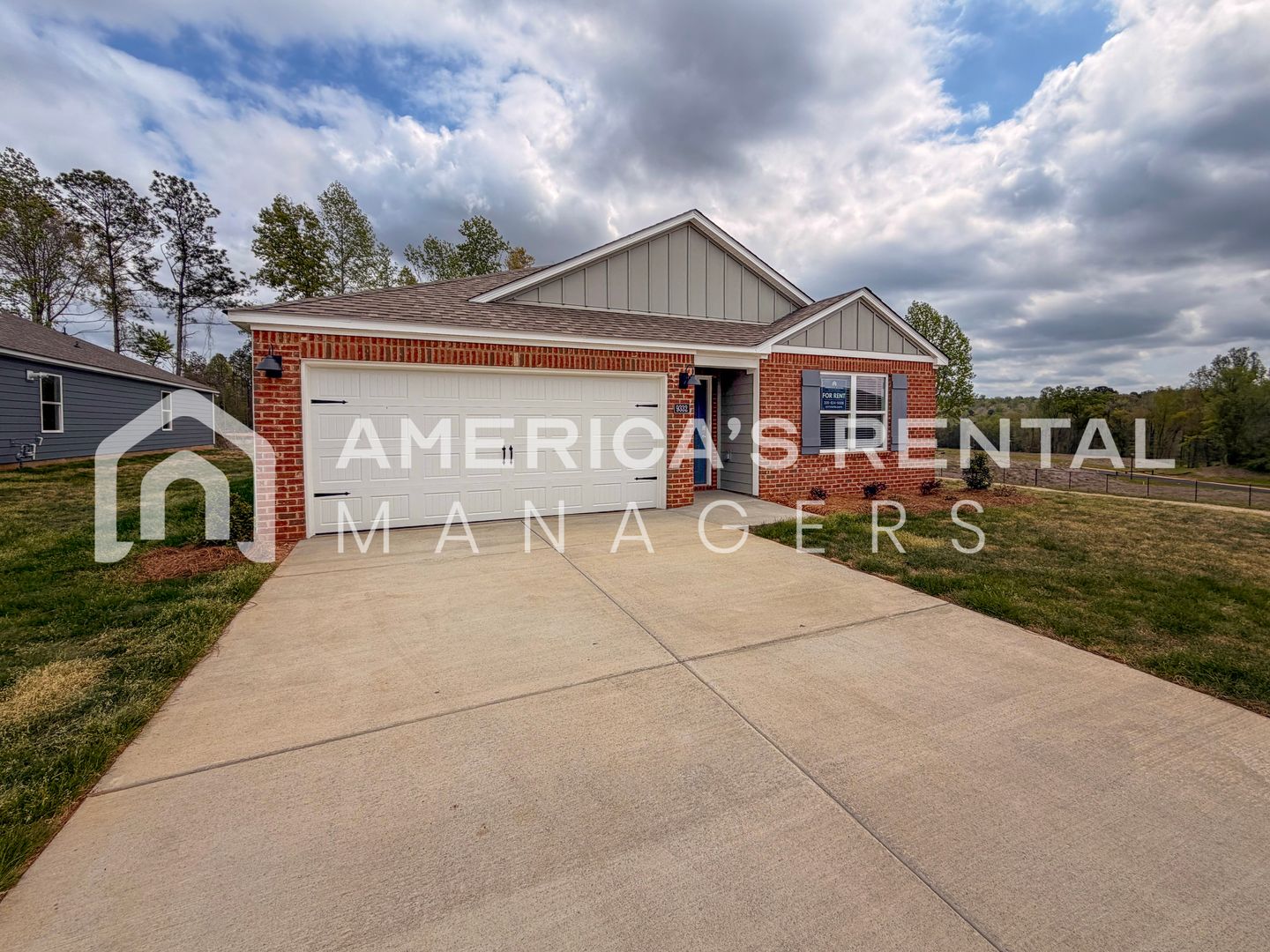Tuscaloosa House: 9332 Parkway Gardens Loop
