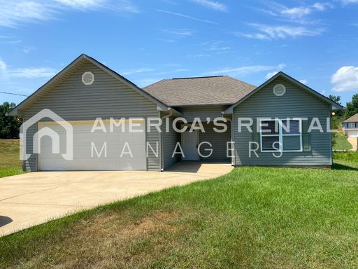 Home for Rent in Woodstock!