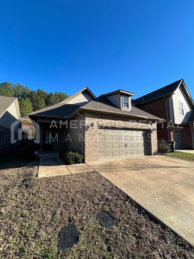 Birmingham House: 5548 Park Side Road