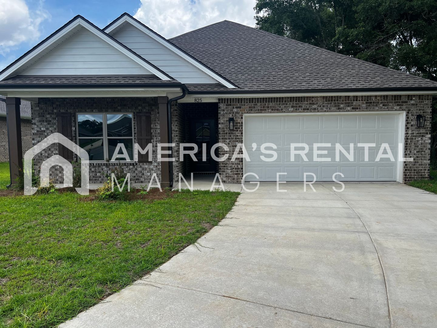 Foley House: 825 Ginger Lee Street