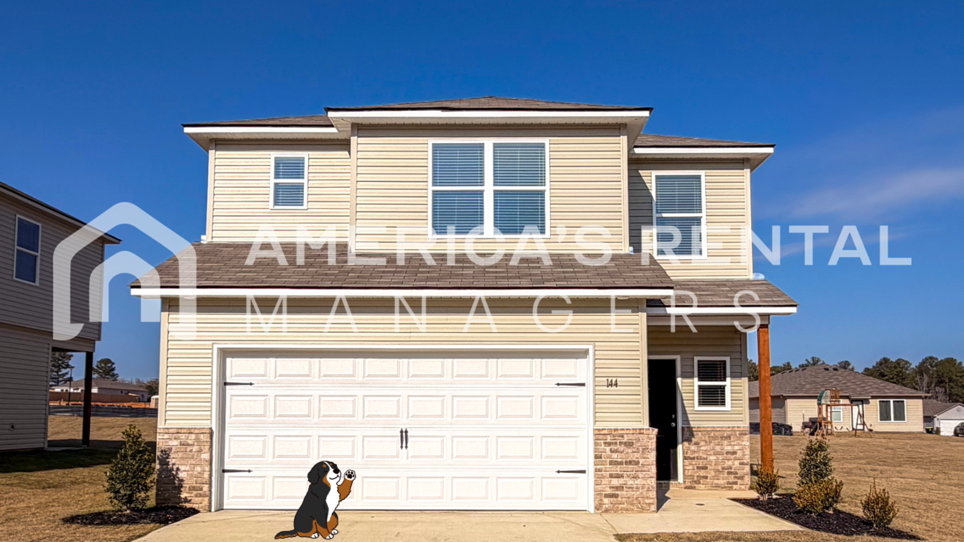 Childersburg House: 144 Dogwood St