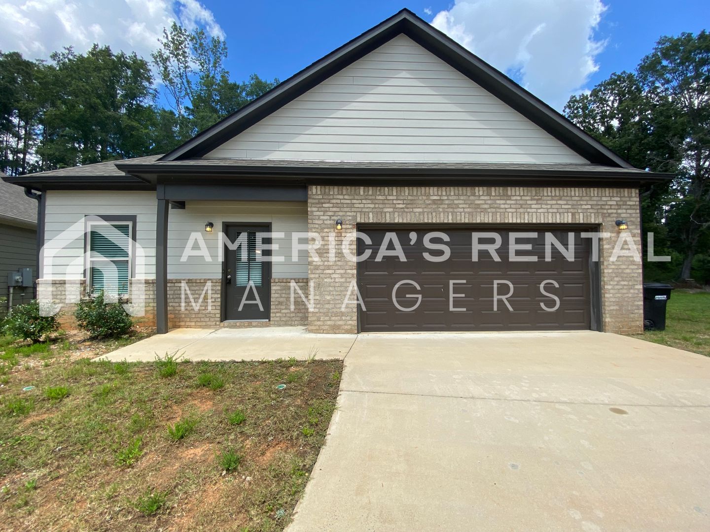 Clanton House: 285 Avalon Way
