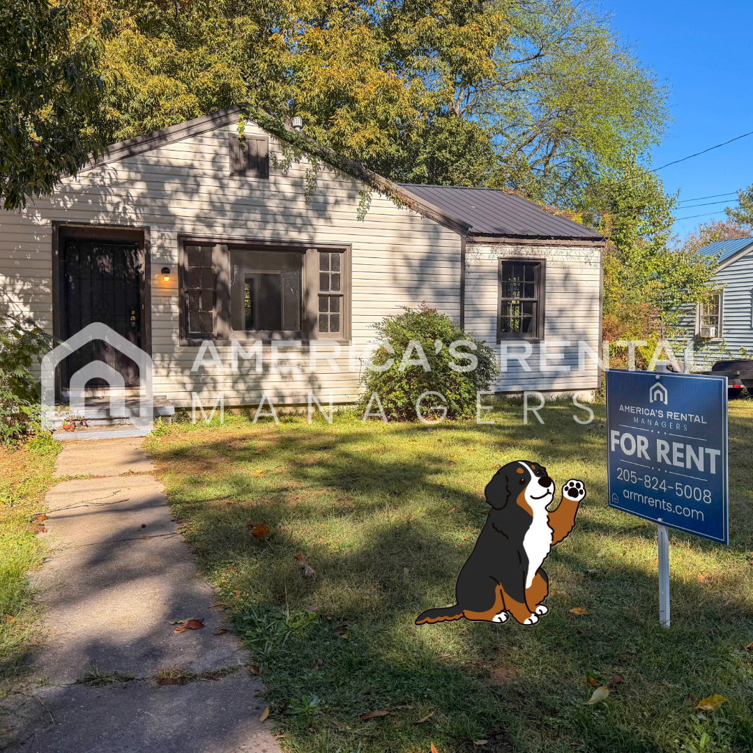 Anniston House: 1537 Bacon Ave