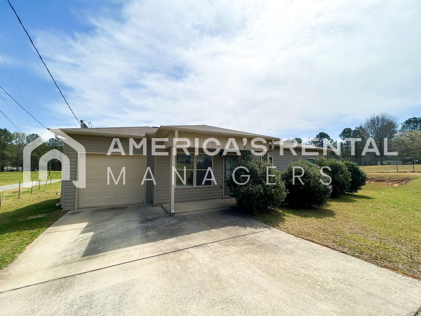 Vance House: 16659 Zach Lane