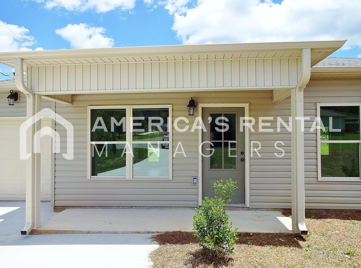 Vance House: 16659 Zach Lane