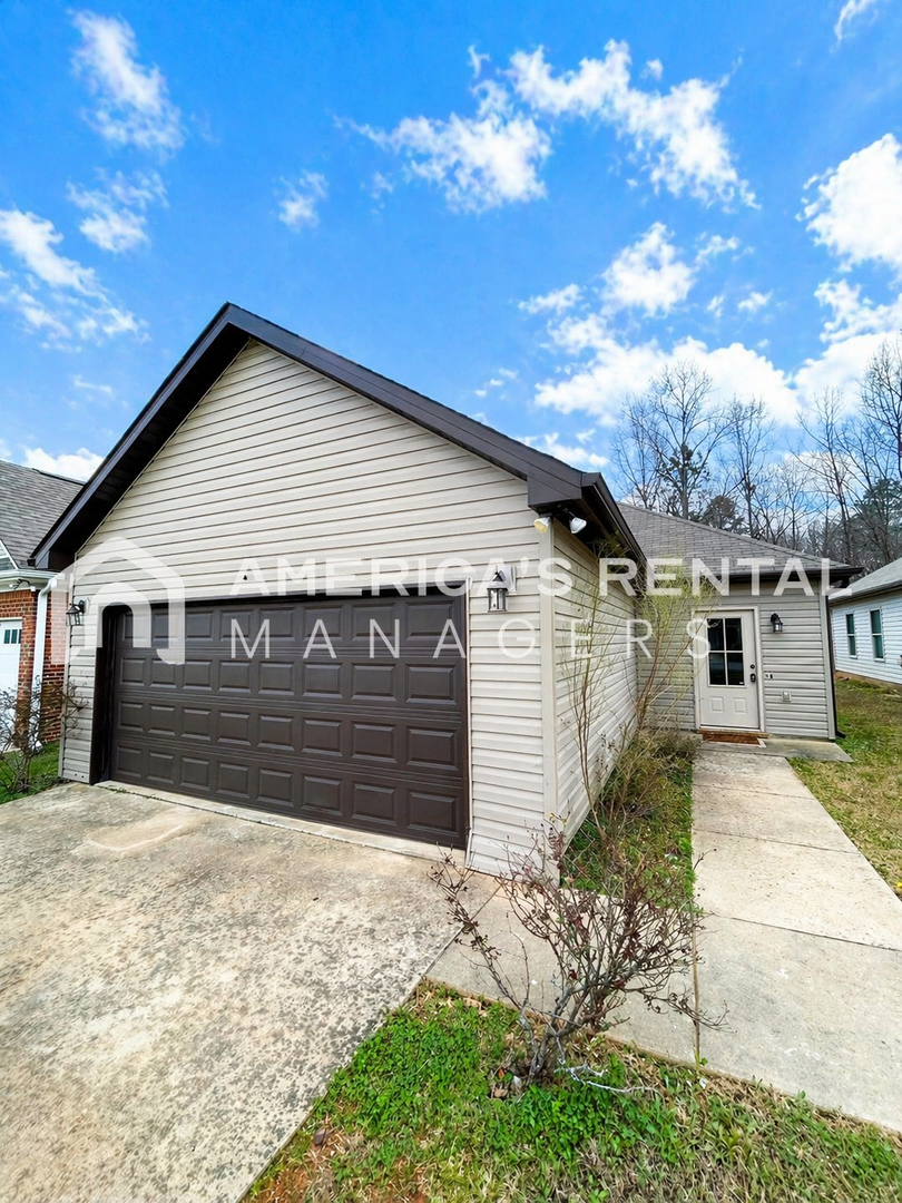 Odenville House: 80 Deer Creek Drive