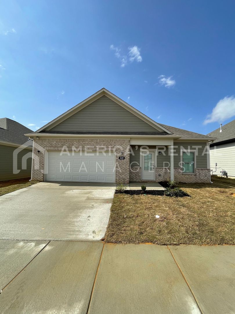 Cullman House: 2129 Sullivan Drive