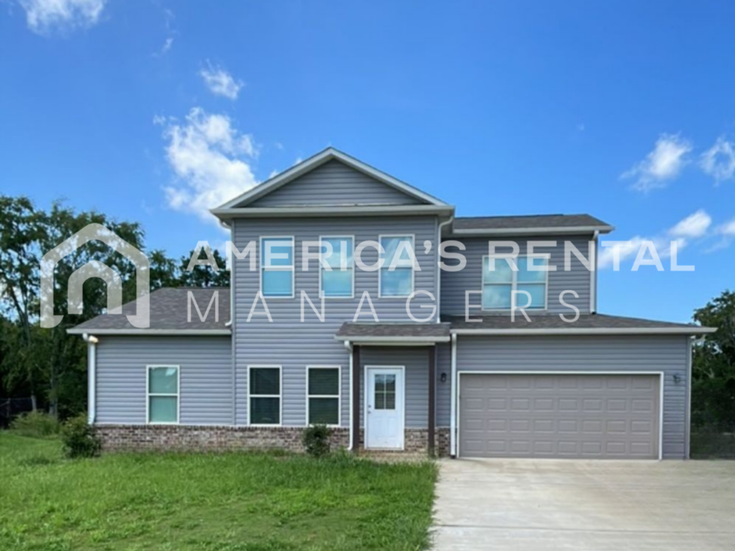 Weaver House: 689 Andrew Drive